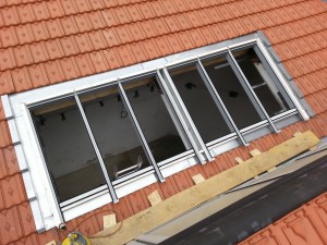 MV TOITURE –Pose de velux et isolation des combles lyon (69) Couverture de toit